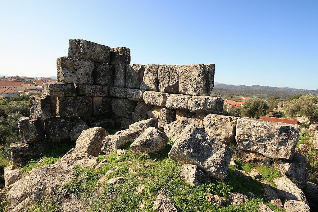 Πύργος στο αρχαίο κάστρο